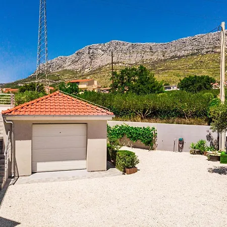 Olea-with Pool, Sea View, Near Split Airport Willa *